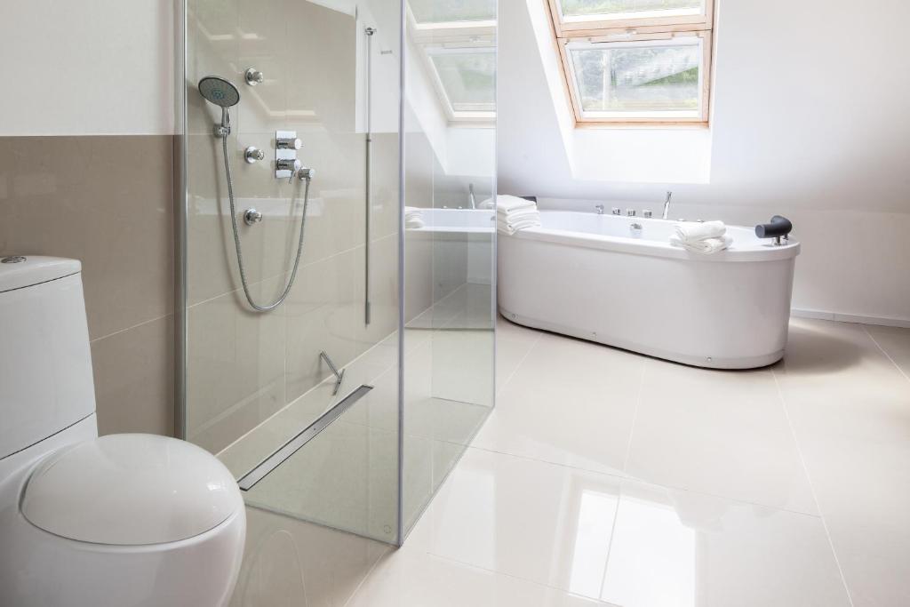 Jacuzzi Hotel GL Suites Wiesbaden