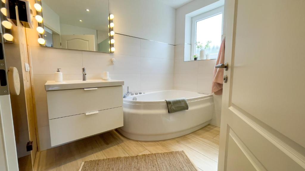 Whirlpool Haus Wattn Traum Whg 1 Wunderschöne luxuriöse Ferienwohnung für bis zu 6 Personen Cuxhaven